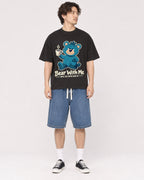Mockup Boxy Heavyweight Tee Black male full-body 03