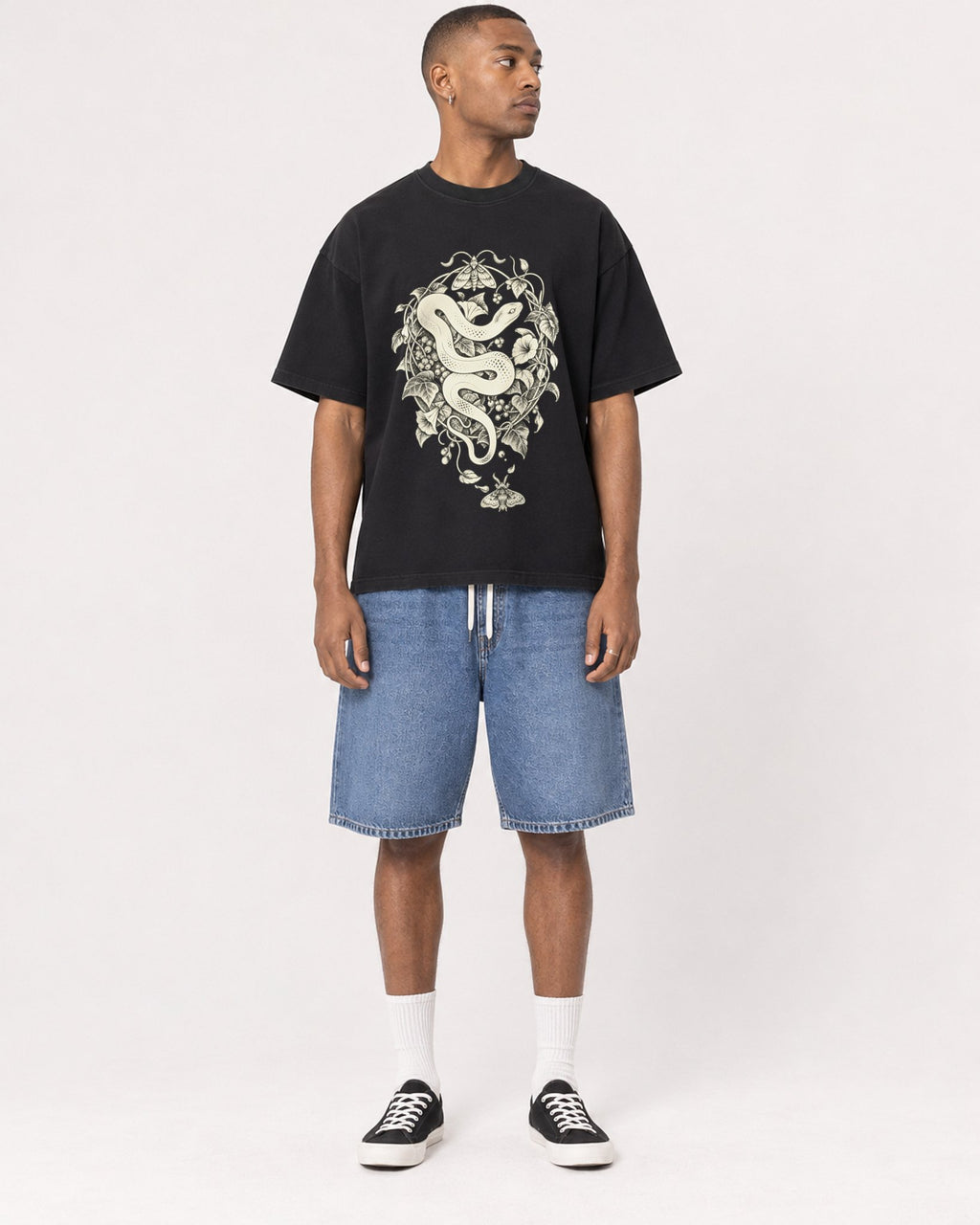 Mockup Boxy Heavyweight Tee Black male full-body 35