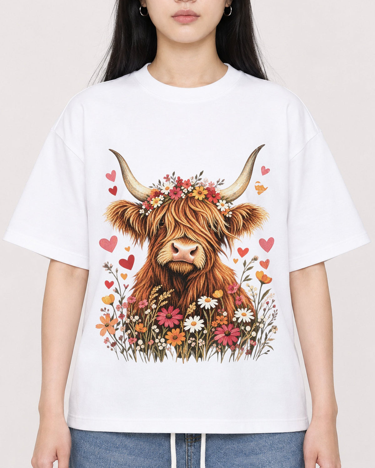 Mockup Boxy Heavyweight Tee White female close-up 01