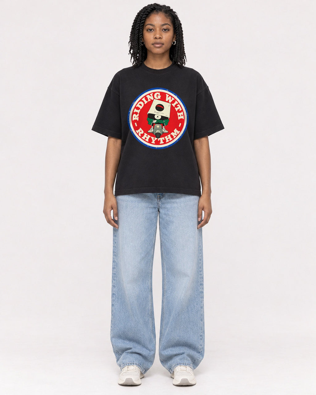 Mockup Boxy Heavyweight Tee Black female full-body 15