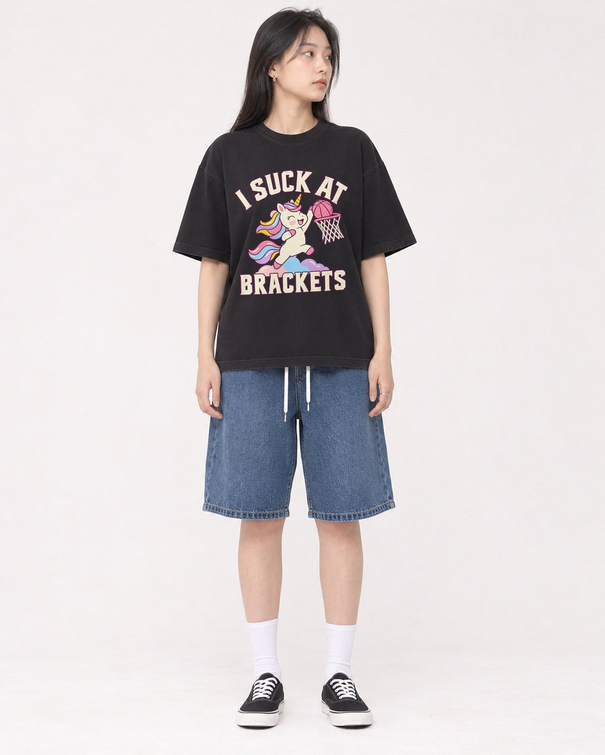Mockup Boxy Heavyweight Tee Black female full-body 01