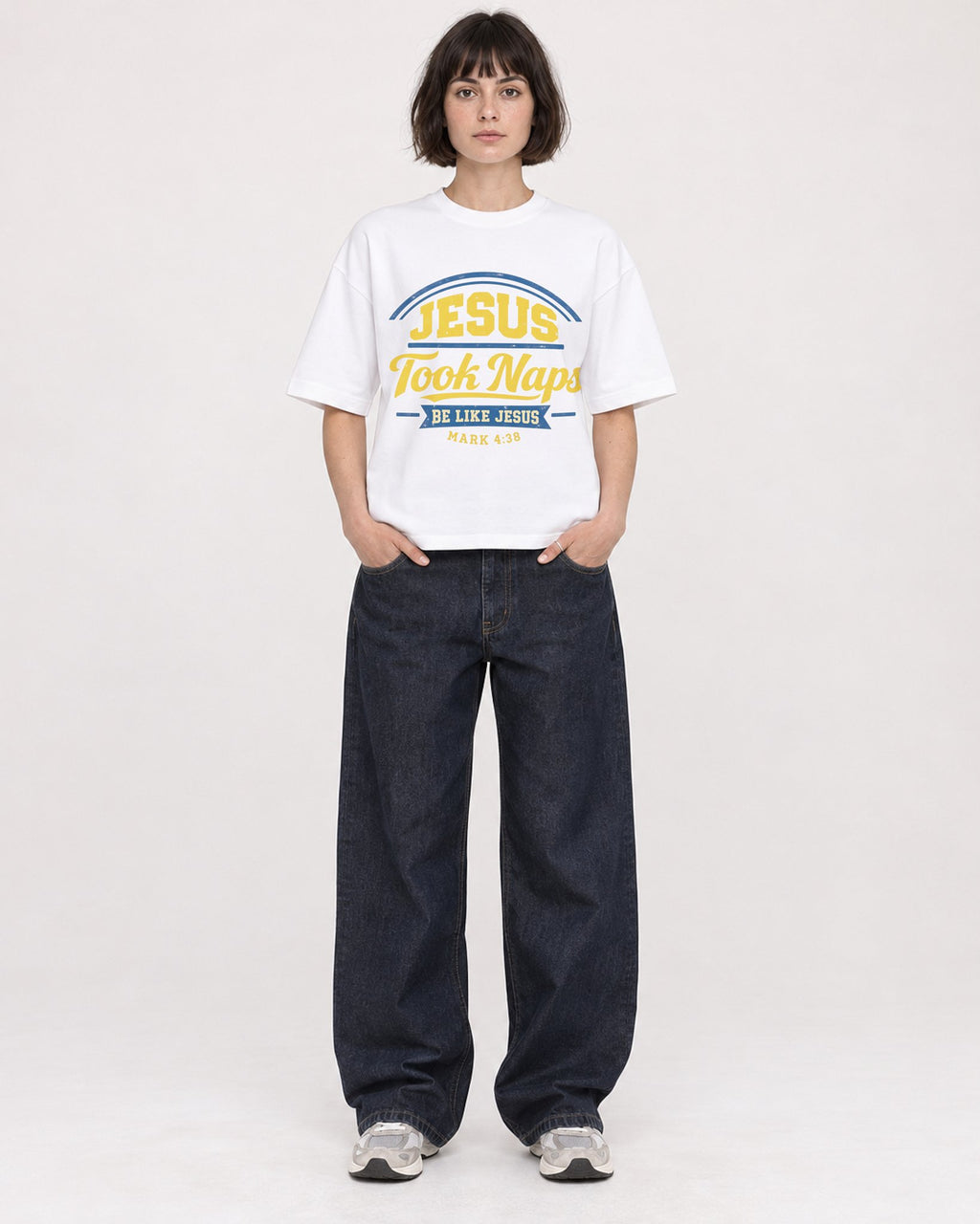 Mockup Boxy Heavyweight Tee White female full-body 39