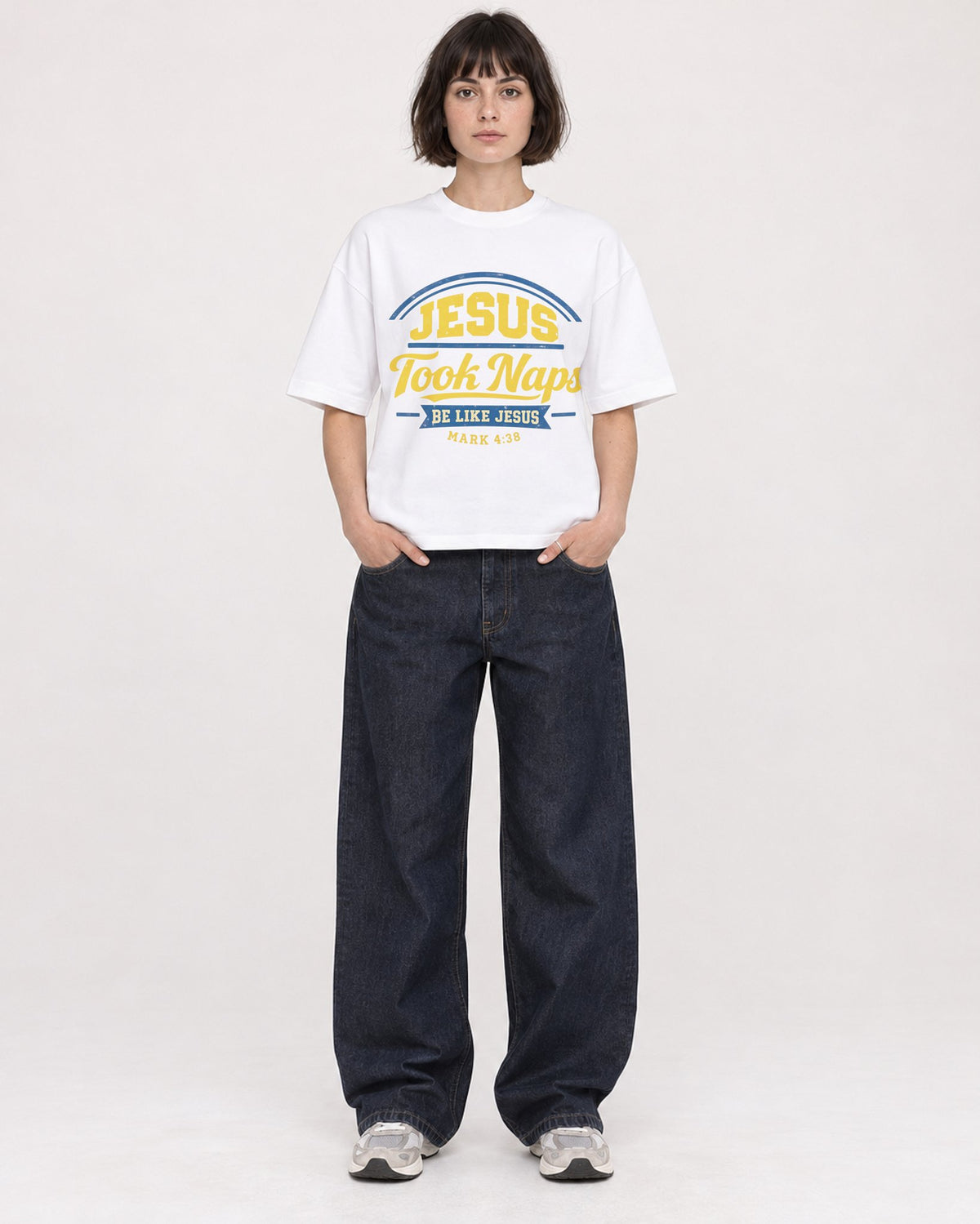 Mockup Boxy Heavyweight Tee White female full-body 39