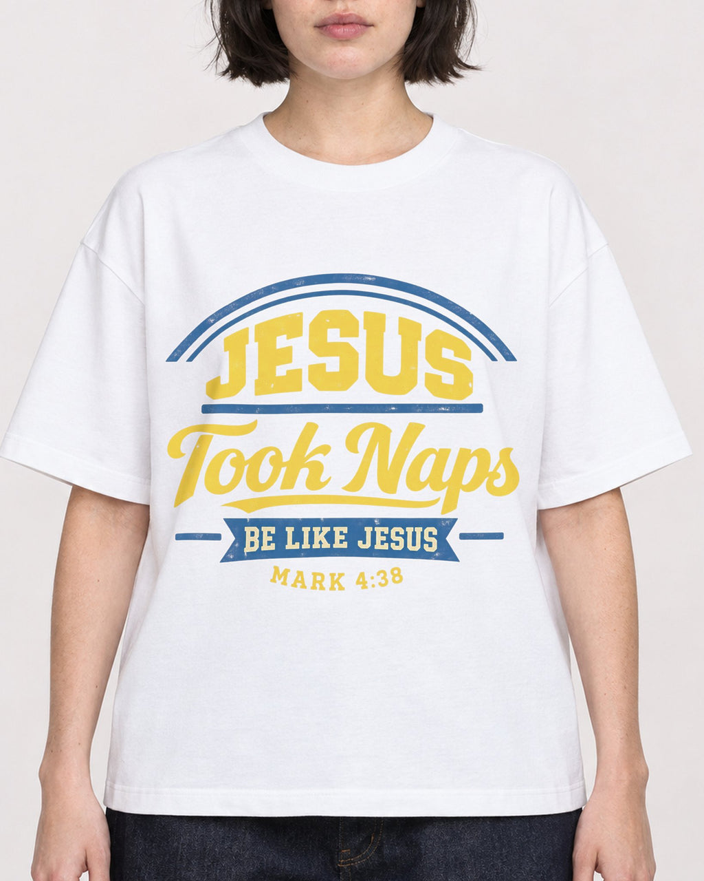 Mockup Boxy Heavyweight Tee White female close-up 39