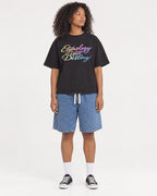 Mockup Boxy Heavyweight Tee Black female full-body 05