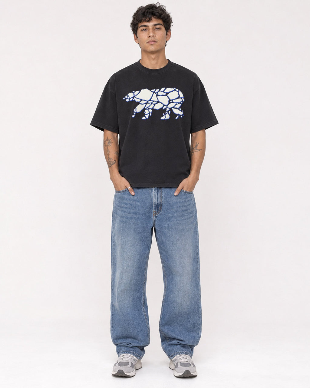 Mockup Boxy Heavyweight Tee Black male full-body 06