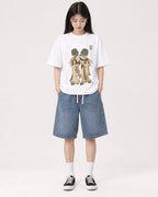 Mockup Boxy Heavyweight Tee White female full-body 01