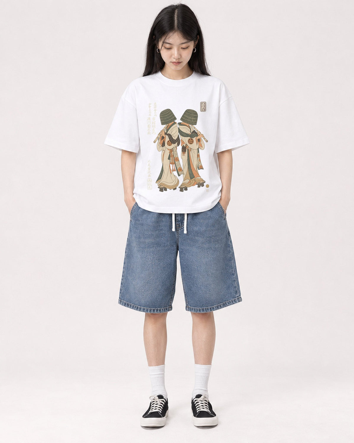 Mockup Boxy Heavyweight Tee White female full-body 01