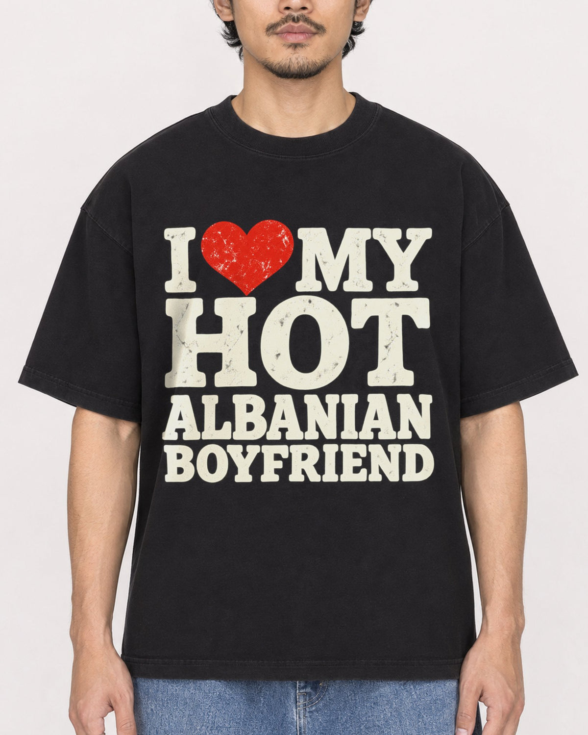 Mockup Boxy Heavyweight Tee Black male close-up 02