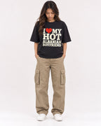 Mockup Boxy Heavyweight Tee Black female full-body 02