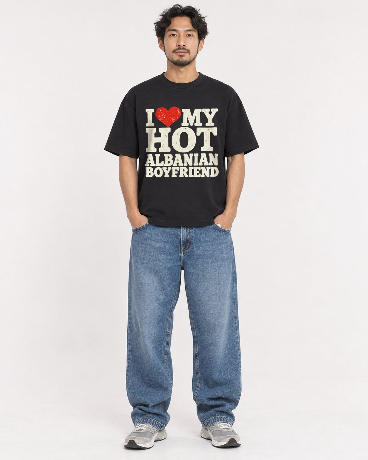 Mockup Boxy Heavyweight Tee Black male full-body 02