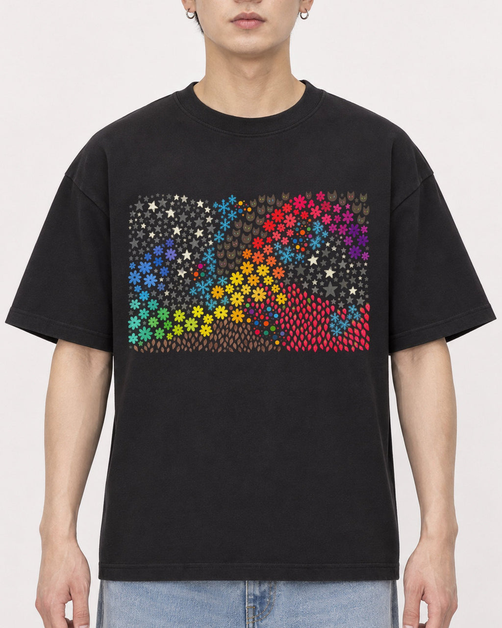 Mockup Boxy Heavyweight Tee Black male close-up 01