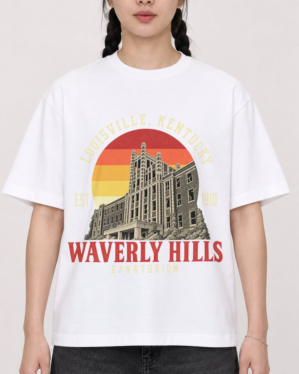 Mockup Boxy Heavyweight Tee White female close-up 43