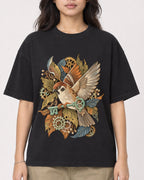 Mockup Boxy Heavyweight Tee Black female close-up 02
