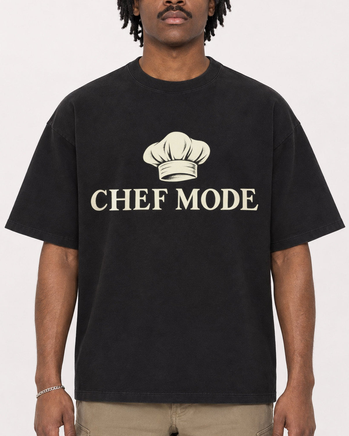 Mockup Boxy Heavyweight Tee Black male close-up 04
