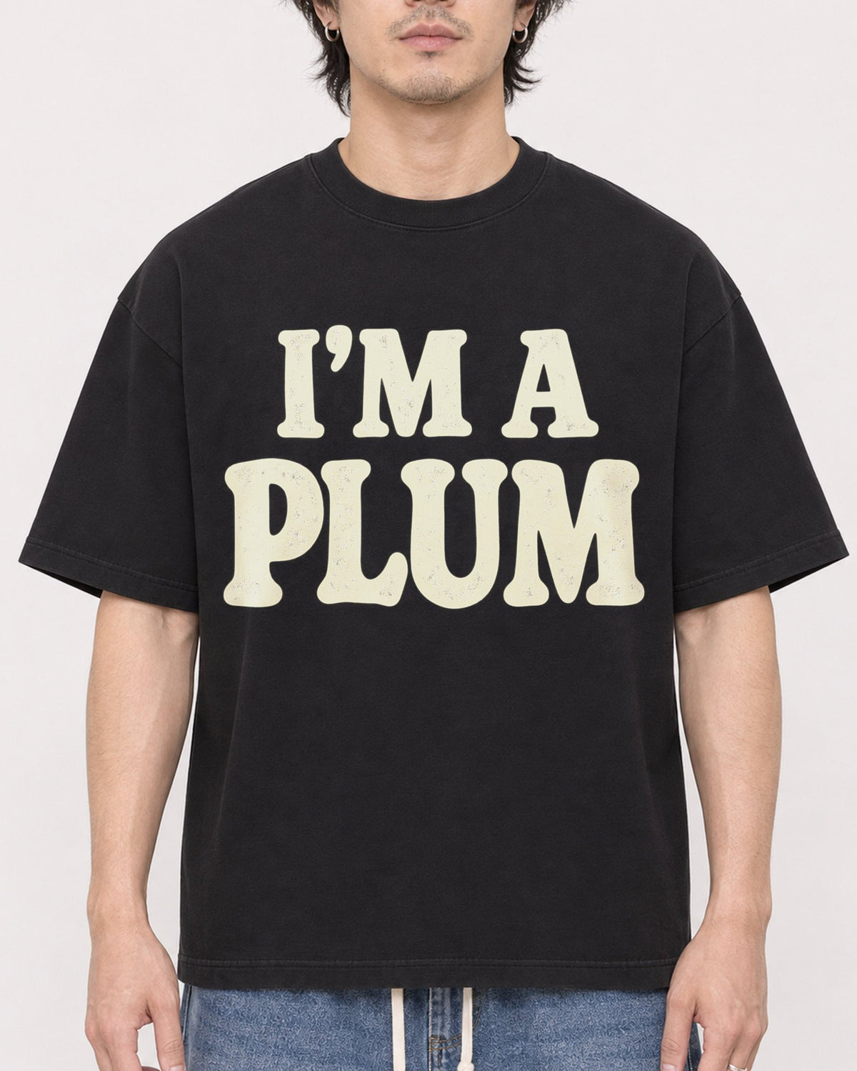 Mockup Boxy Heavyweight Tee Black male close-up 03