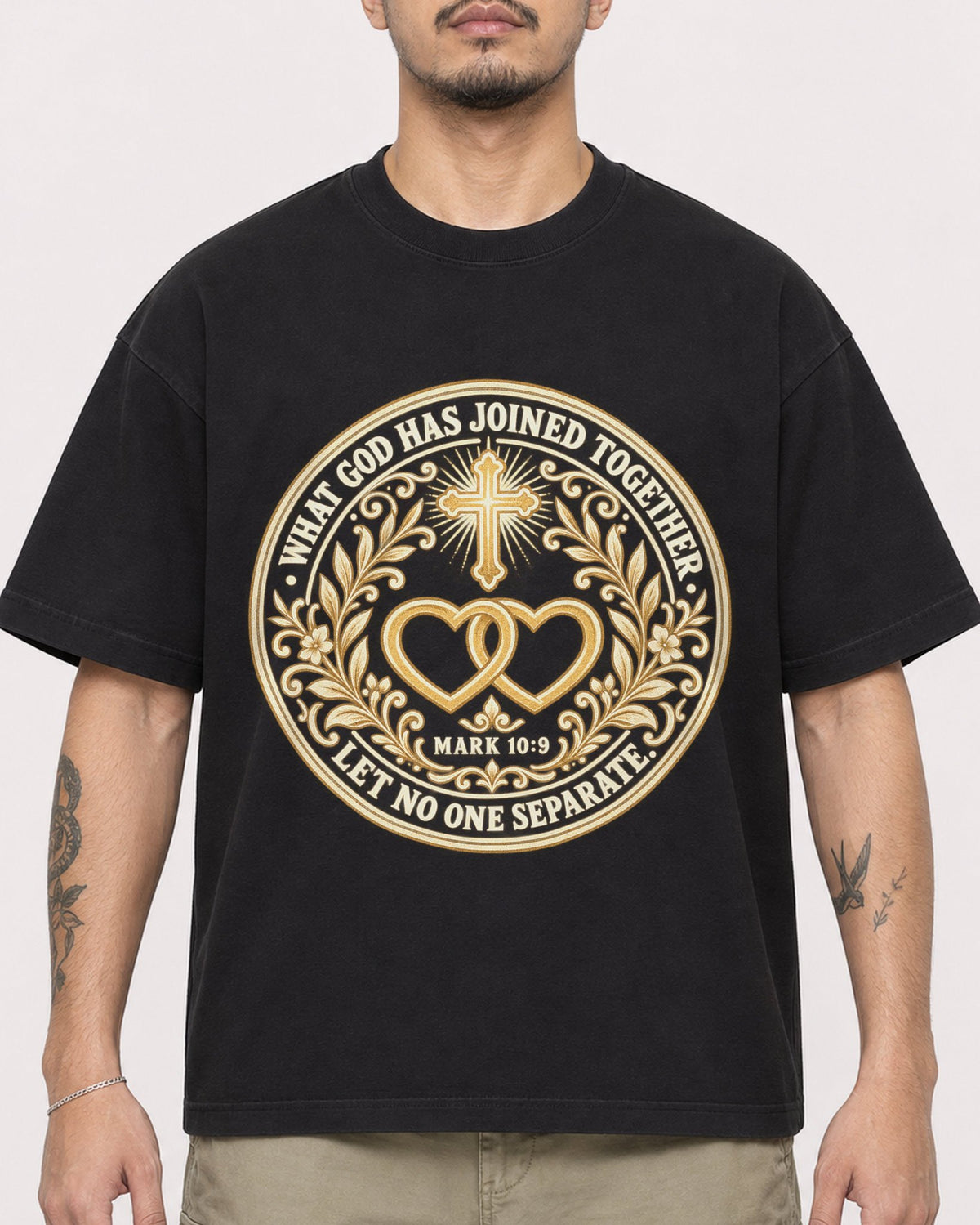 Mockup Boxy Heavyweight Tee Black male close-up 12