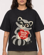 Mockup Boxy Heavyweight Tee Black female close-up 06