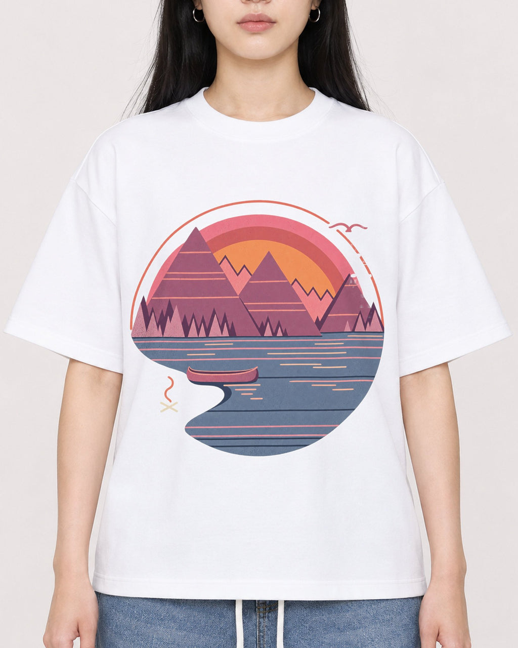 Mockup Boxy Heavyweight Tee White female close-up 01