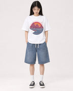 Mockup Boxy Heavyweight Tee White female full-body 01