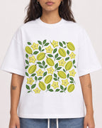 Mockup Boxy Heavyweight Tee White female close-up 06