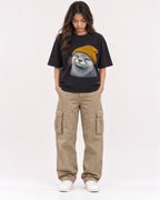Mockup Boxy Heavyweight Tee Black female full-body 02