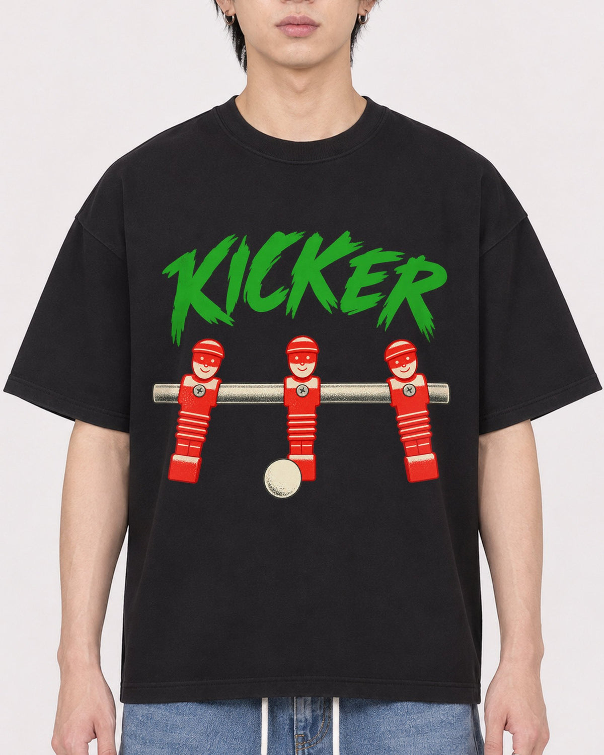 Mockup Boxy Heavyweight Tee Black male close-up 11
