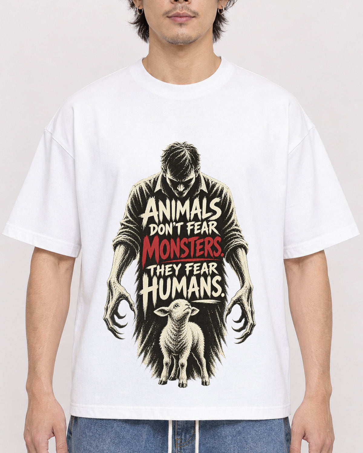 Mockup Boxy Heavyweight Tee White male close-up 03