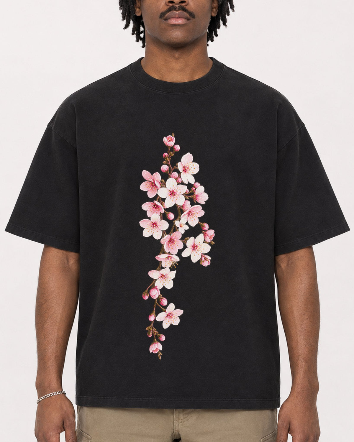 Mockup Boxy Heavyweight Tee Black male close-up 04