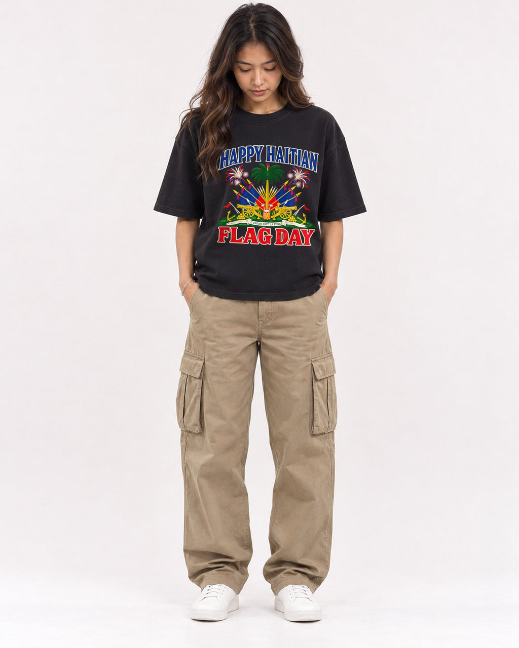 Mockup Boxy Heavyweight Tee Black female full-body 02