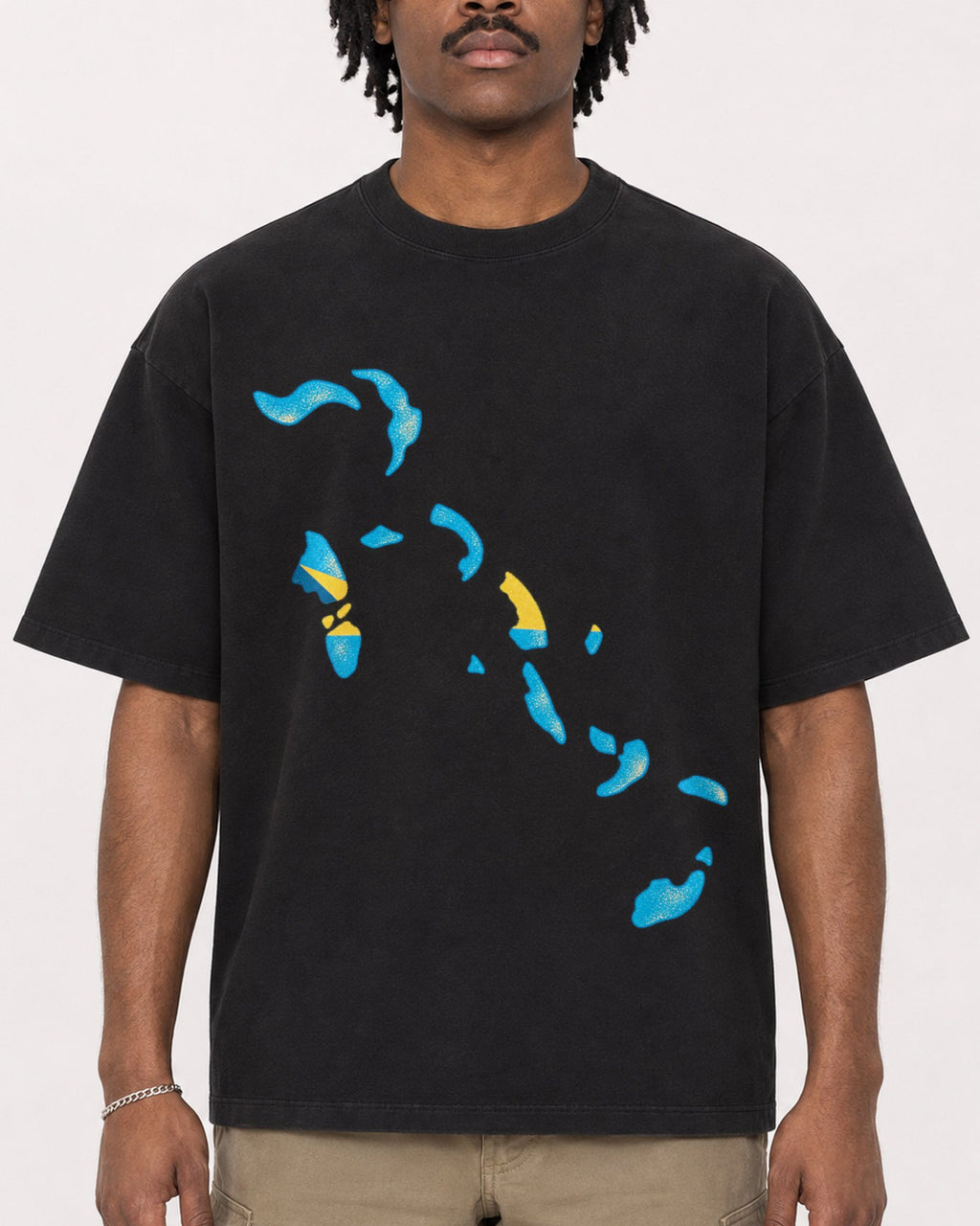 Mockup Boxy Heavyweight Tee Black male close-up 04