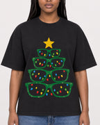 Mockup Boxy Heavyweight Tee Black female close-up 04