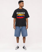 Mockup Boxy Heavyweight Tee Black male full-body 15