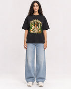 Mockup Boxy Heavyweight Tee Black female full-body 07