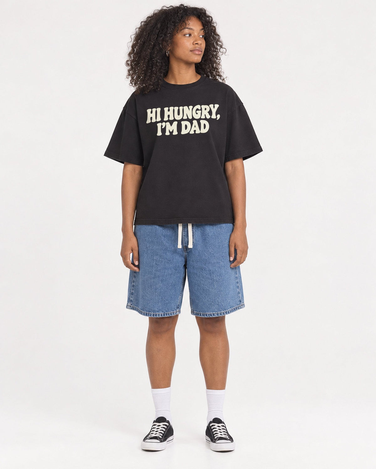Mockup Boxy Heavyweight Tee Black female full-body 05
