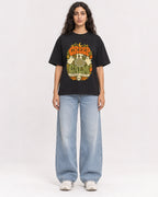 Mockup Boxy Heavyweight Tee Black female full-body 07