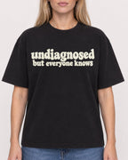 Mockup Boxy Heavyweight Tee Black female close-up 08