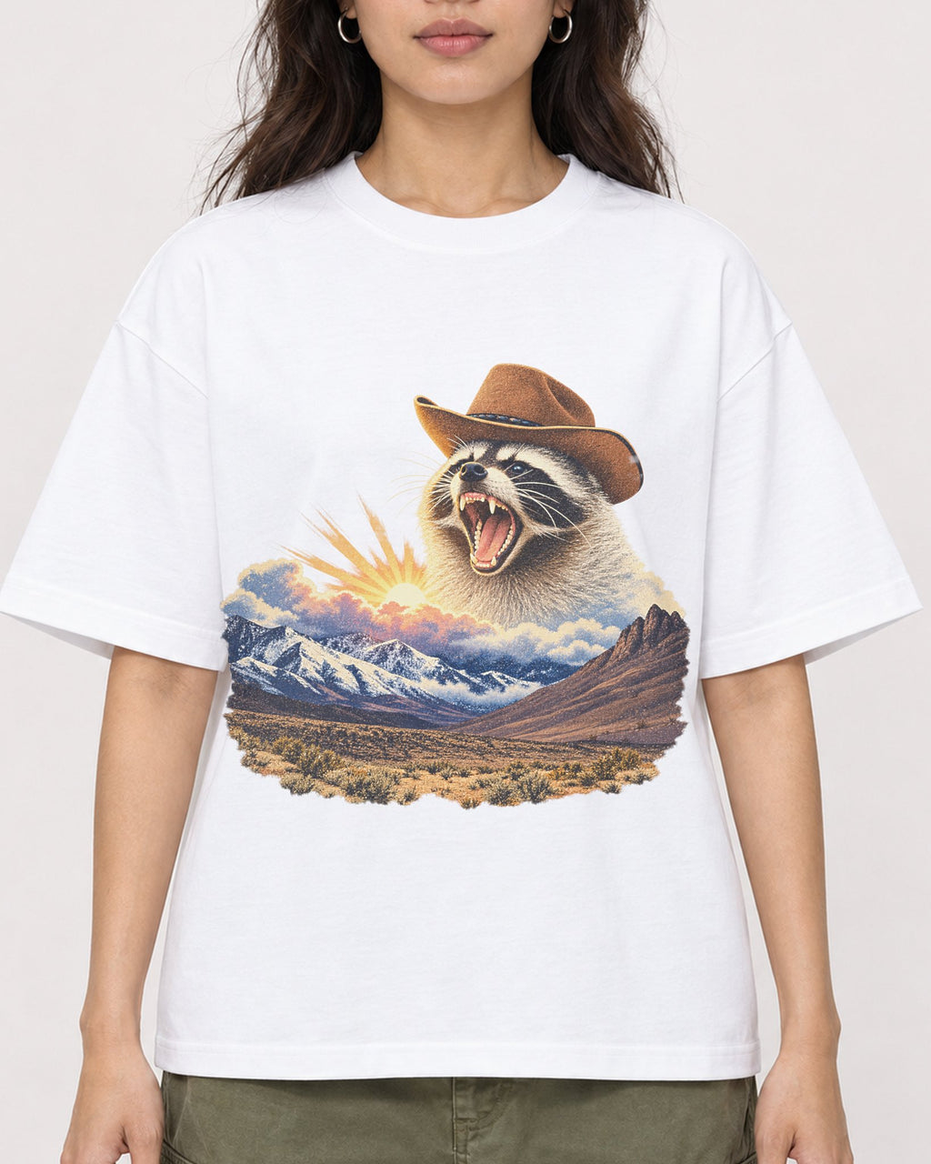 Mockup Boxy Heavyweight Tee White female close-up 02