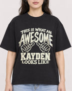 Mockup Boxy Heavyweight Tee Black female close-up 03