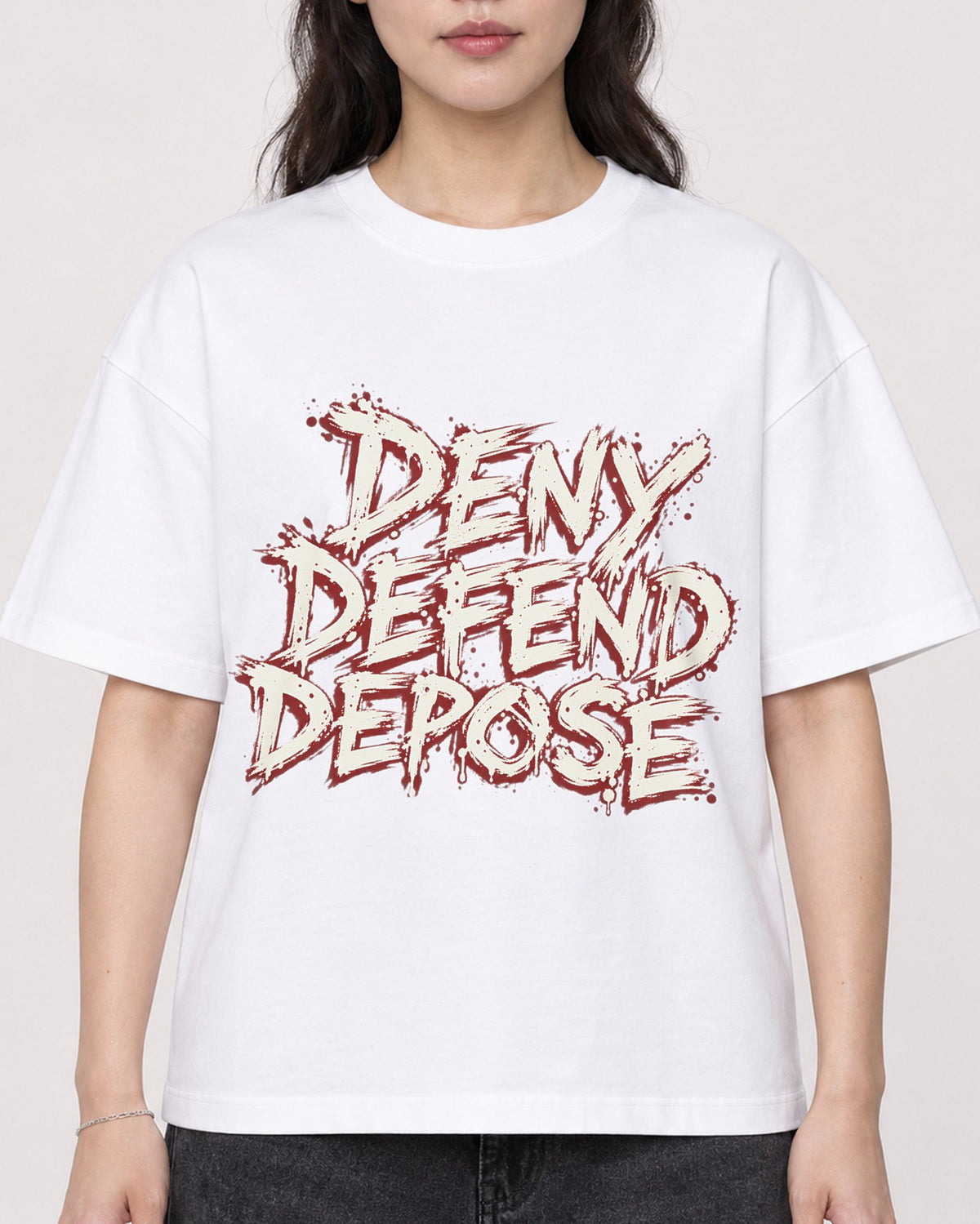 Mockup Boxy Heavyweight Tee White female close-up 03