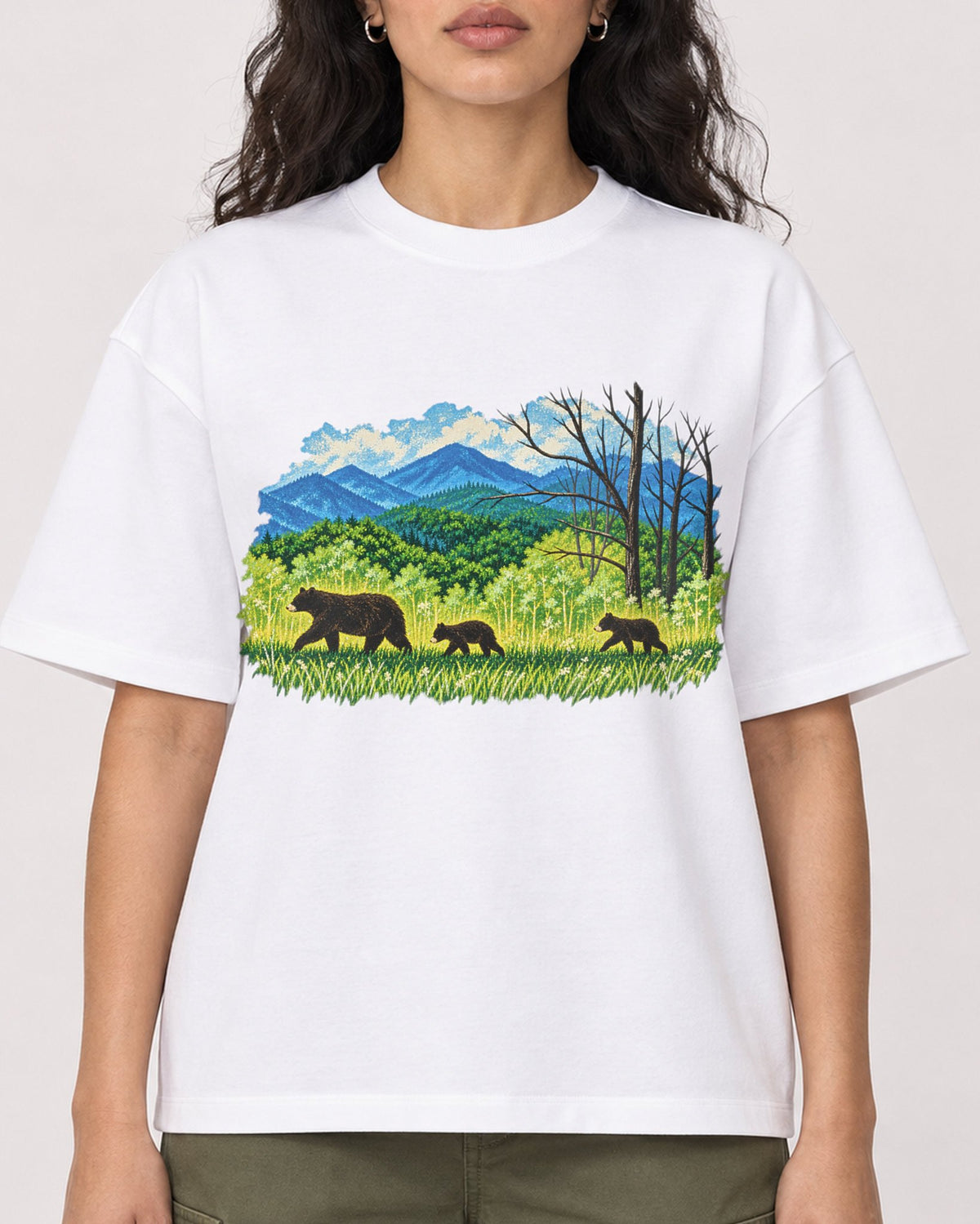 Mockup Boxy Heavyweight Tee White female close-up 07