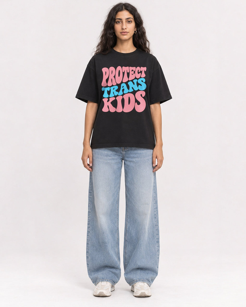 Mockup Boxy Heavyweight Tee Black female full-body 07