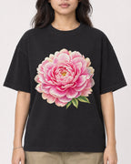 Mockup Boxy Heavyweight Tee Black female close-up 02