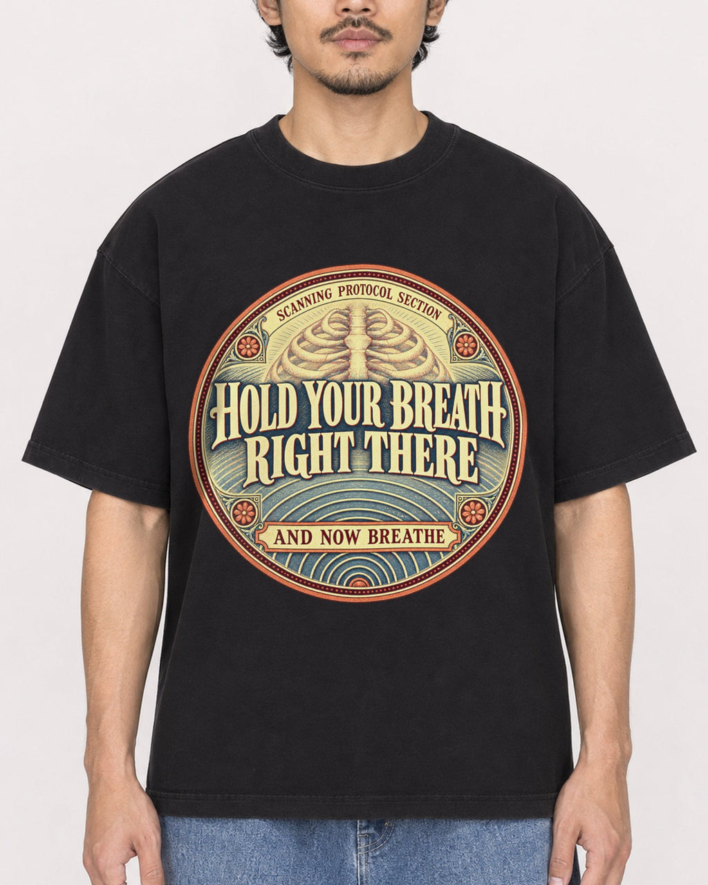 Mockup Boxy Heavyweight Tee Black male close-up 02