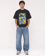 Mockup Boxy Heavyweight Tee Black male full-body 06