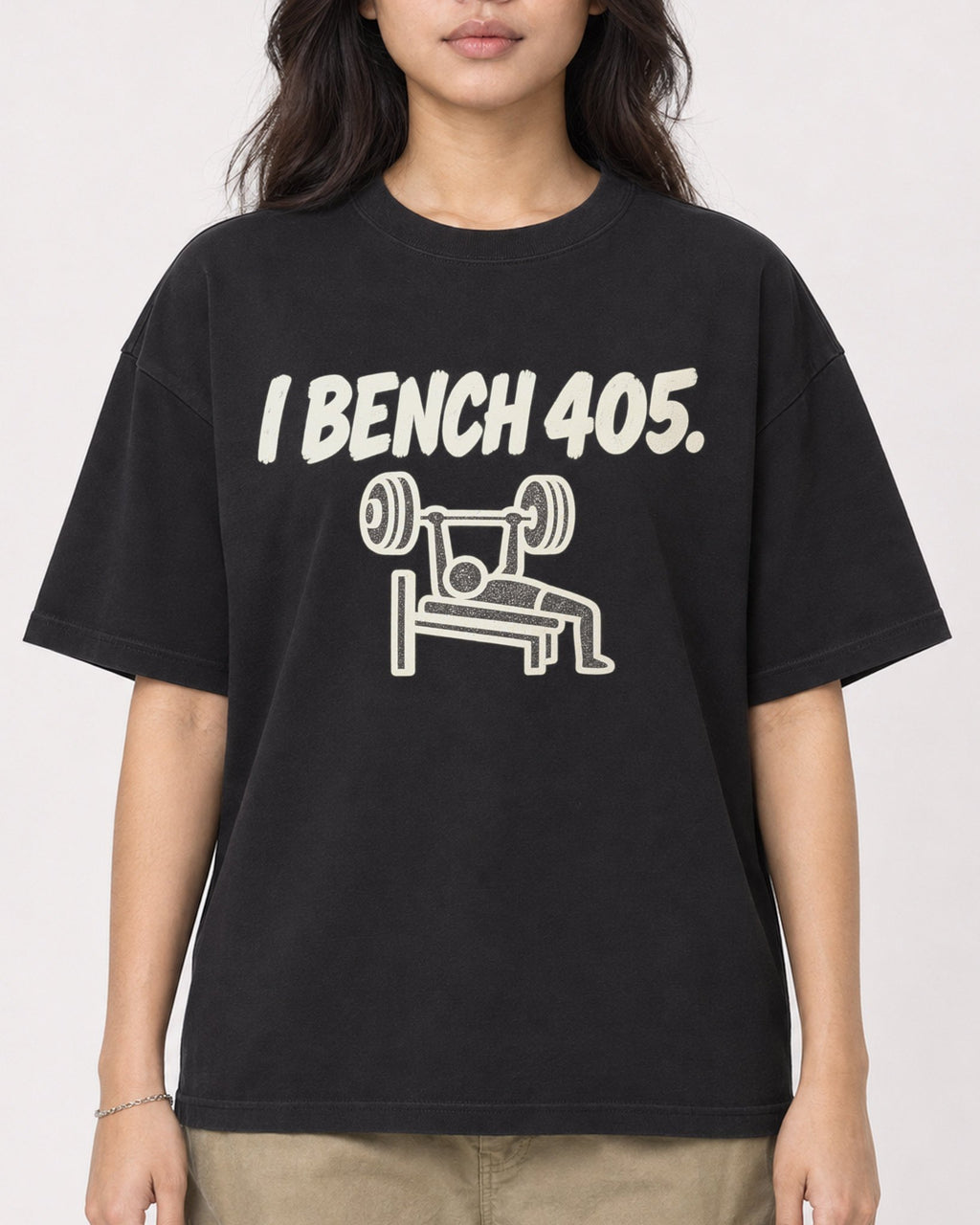 Mockup Boxy Heavyweight Tee Black female close-up 02