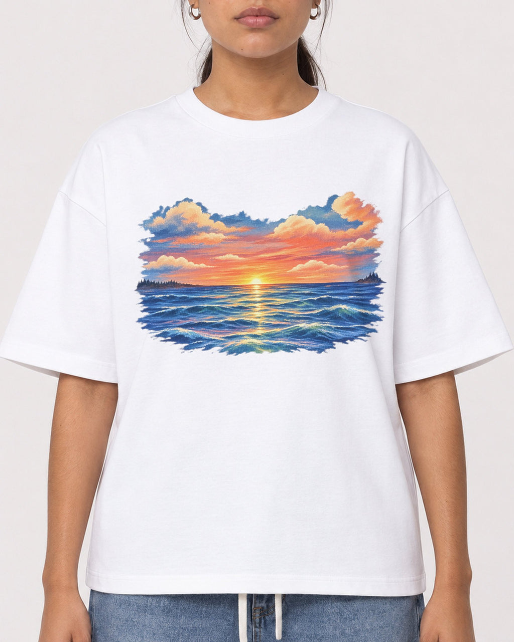 Mockup Boxy Heavyweight Tee White female close-up 16