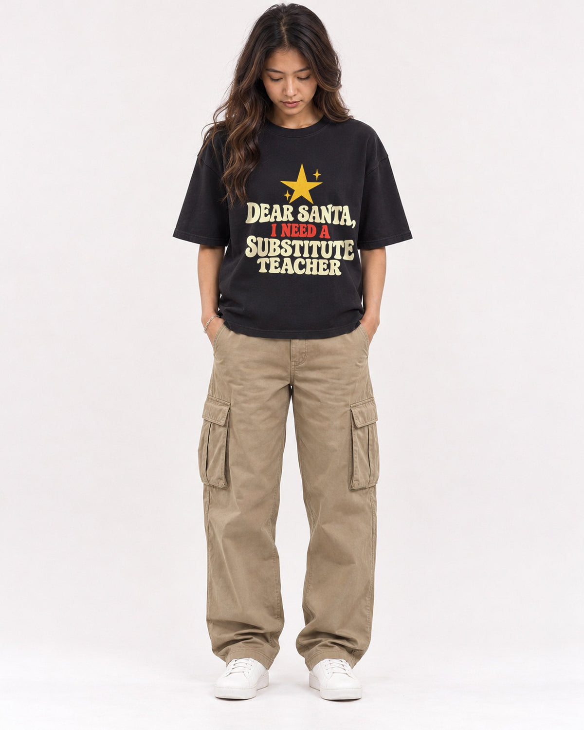 Mockup Boxy Heavyweight Tee Black female full-body 02