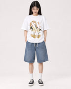 Mockup Boxy Heavyweight Tee White female full-body 01