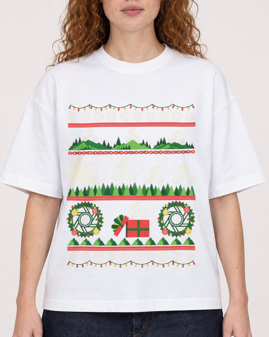 Mockup Boxy Heavyweight Tee White female close-up 09